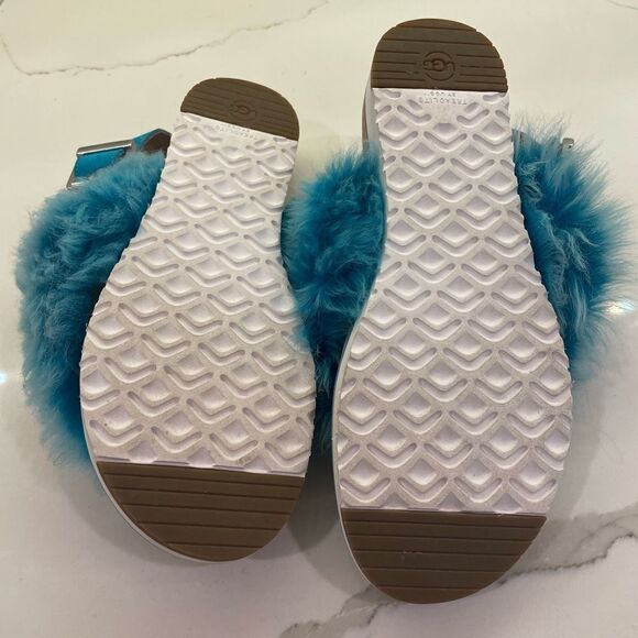 UGG teal blue fuzzy slippers sz 8.5 - Picture 4 of 5